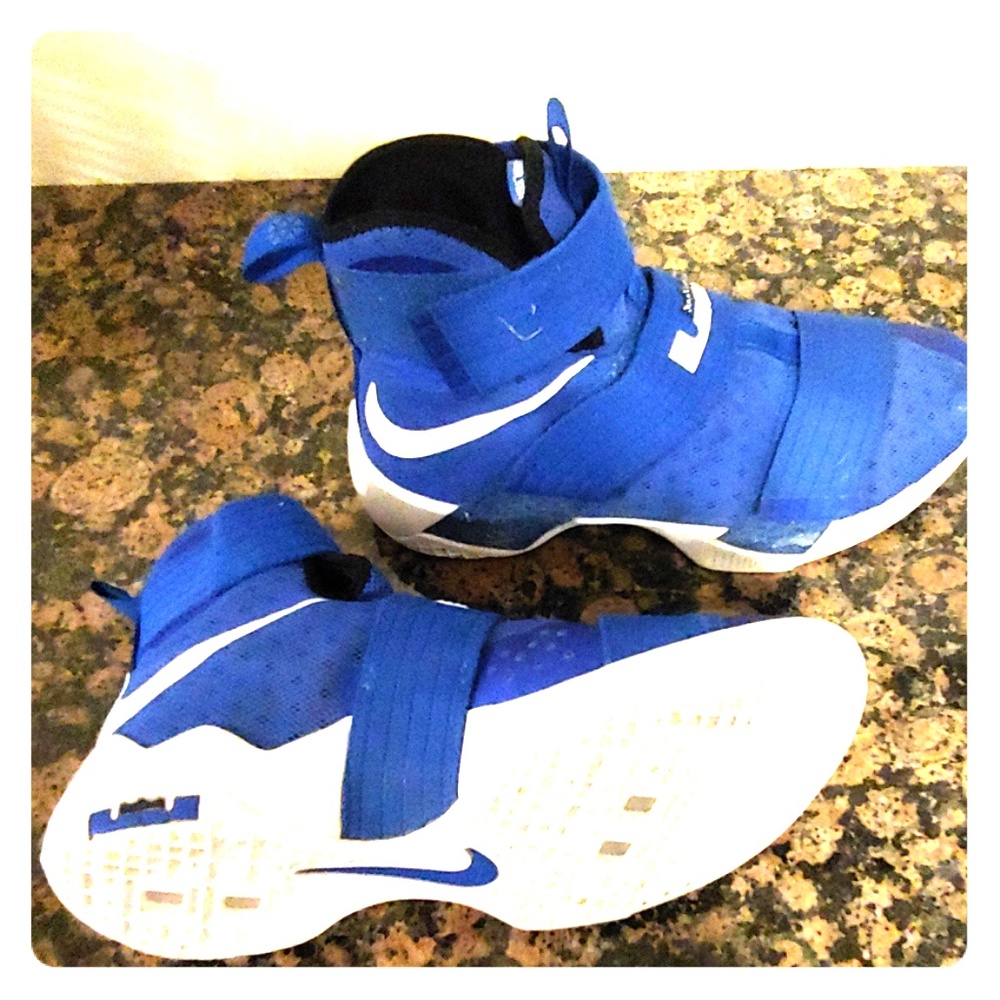 LeBron Soldier 10
